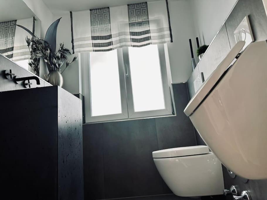 שטולברג Moderne Ferienwohnung Zweifall מראה חיצוני תמונה